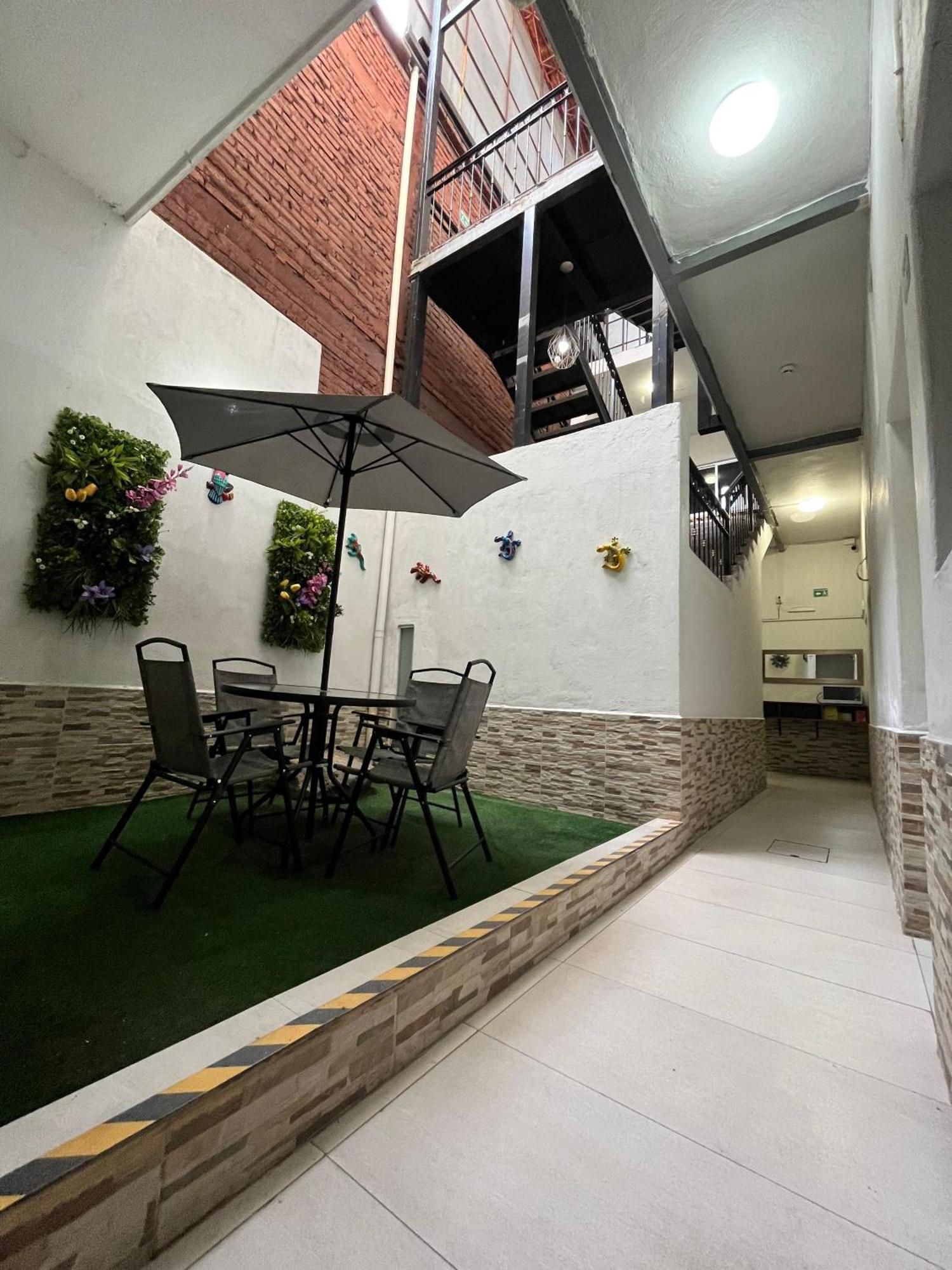 Hotel Juarez 70 Colima Exterior foto